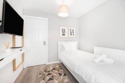 ✨Double Room Available – Whitechapel Main Photo