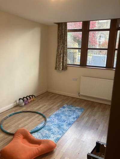 Lovely large en-suite for rent  Main Photo