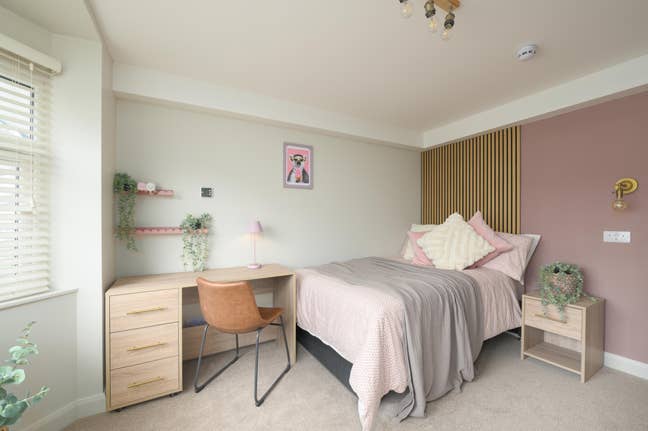 🌟Last Room! Join Oxford's Best Hmo Community! 🌟  Main Photo