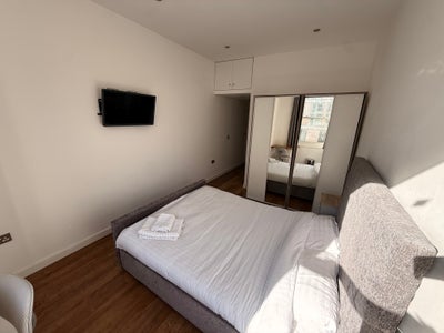 Stylish Double En-Suite – Farringdon/Clerkenwell Main Photo