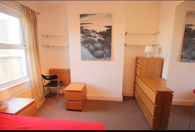 A lovely double room nearby Surrey Quays station  Main Photo