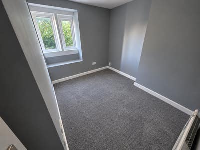 🏡 First Floor Flat Available - HD1 Main Photo