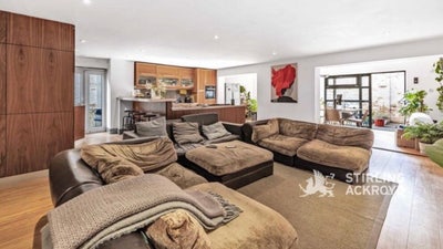 Looking for a Fourth Flatmate  Main Photo