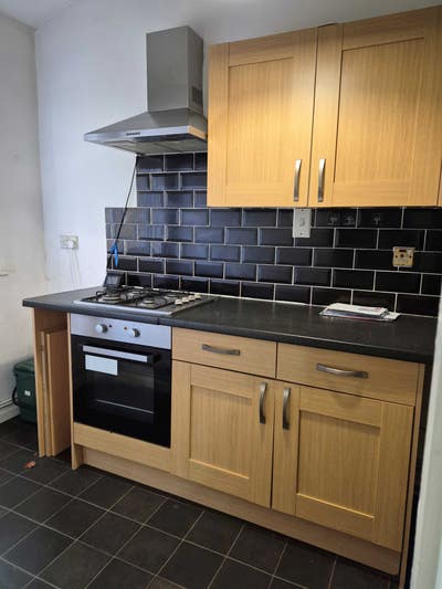 Spacious 1 Bed Flat in Great Location Main Photo