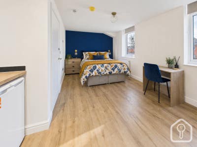 🏡 Stunning Ensuite room - bills included Main Photo