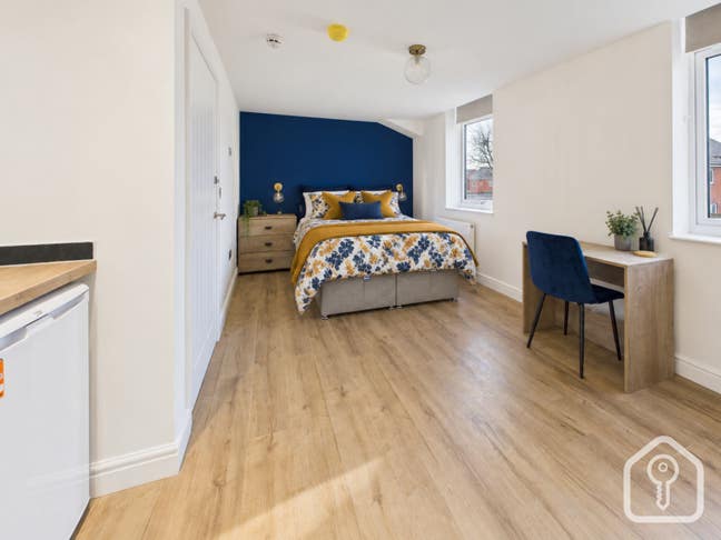 🏡 Stunning Ensuite room - bills included Main Photo