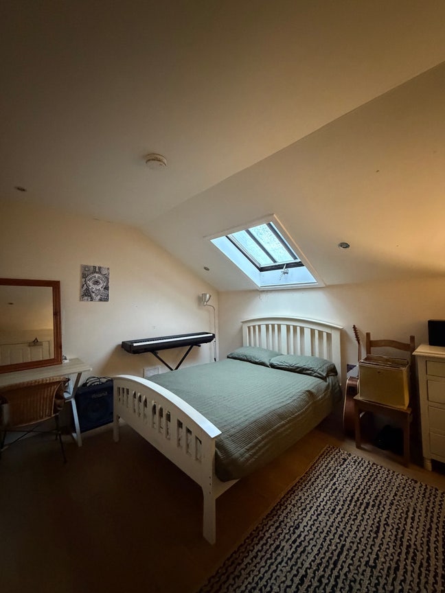 Double Room in Tenement Flat on Sauchiehall Street Main Photo