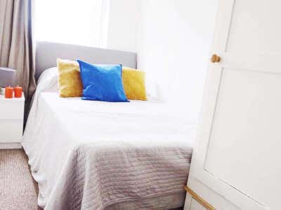 😎Modern Cosy Double Room - Reduced Rent 🎉 Main Photo