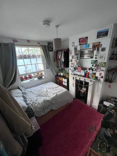 Professional houseshare 2 mins from train station  Main Photo