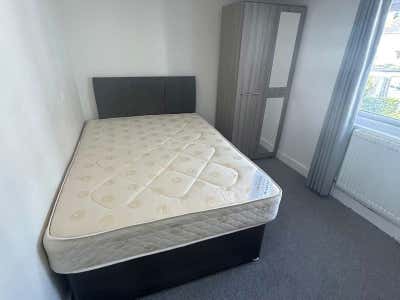 Bright Double Room - Central Newquay Main Photo