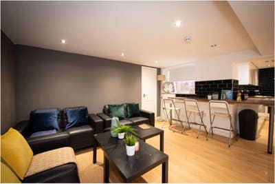 Prime Headingley Student Rooms Available Now  Main Photo