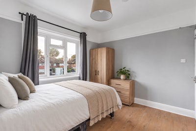 😍Brand New Refurb | En Suite | Acton Town🚆 Main Photo