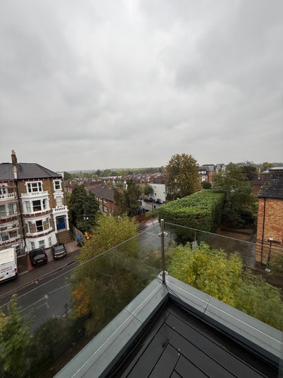 Room available - Balcony flat Main Photo