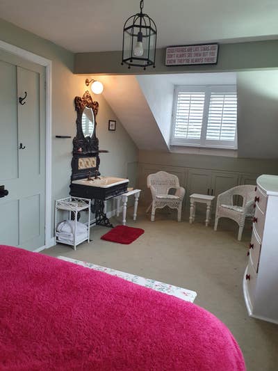 Large dorma room double bed  Main Photo