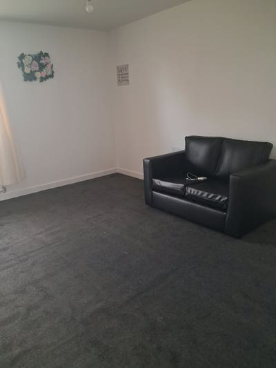 Lovely room to rent  Main Photo