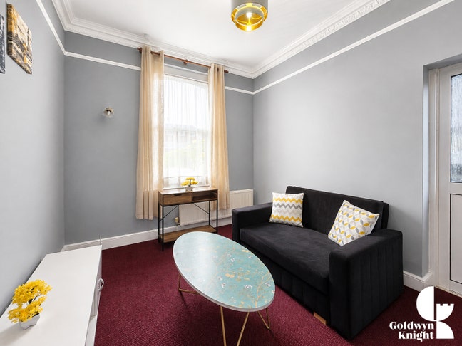 Spacious 1 - Bedroom Flat Available Now - WD23 2JJ Main Photo