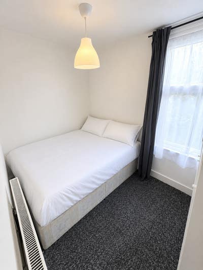 Stratford Double Room|All Bills Included Main Photo