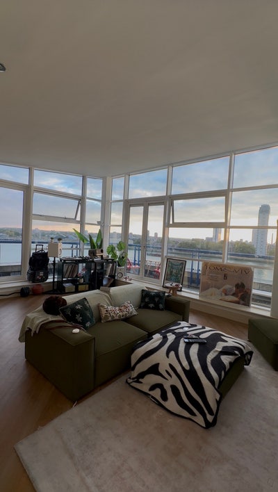 1 Double Bedroom in Canary Wharf Penthouse Main Photo