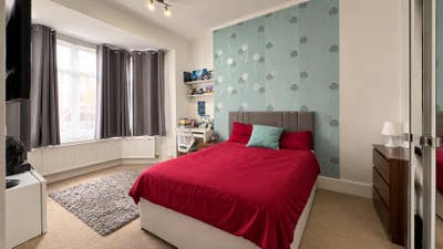 Flatshare - Room to Let in HMO – Single Occupany  Main Photo