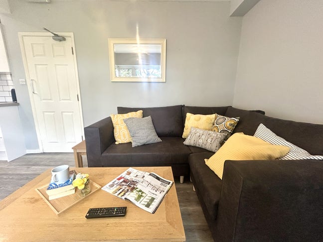 Living in Style Comes Easy at R House 🙌🏡 Main Photo