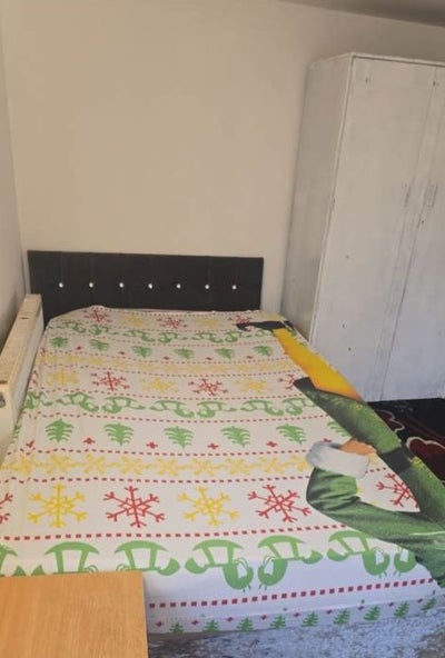 🏡 Self-Contained Studio Flat for a Female (M13)  Main Photo