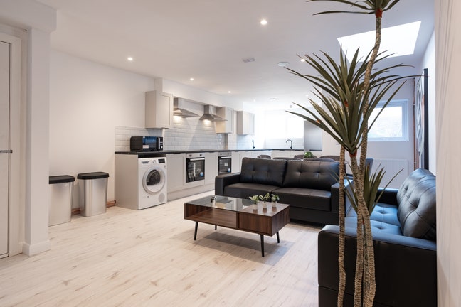 Stunning New En-Suite Room In Shared House Main Photo