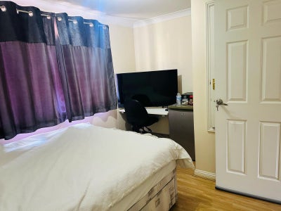 Double Room in a Serene Neighbourhood in Hatfield Main Photo