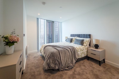 47th-floor sunsets | Double + private bathroom Main Photo