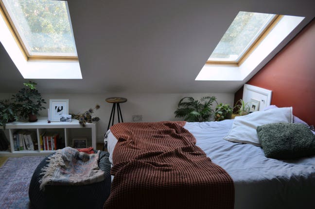 Huge En-Suite Attic Bedroom in Tottenham Hale  Main Photo