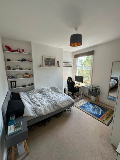 Spacious Double in Fulham Townhouse! Main Photo