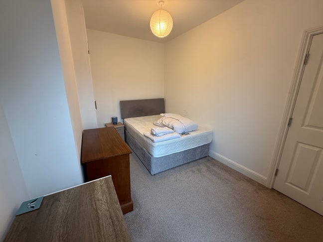 Large doubroom in modern terraced house in Chester Main Photo
