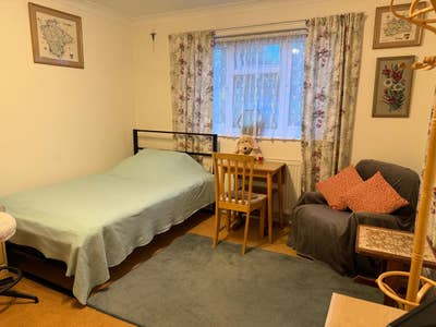 Light airy room  Main Photo