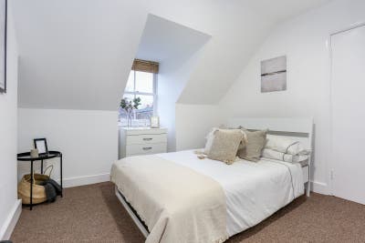 🌷 Lovely Double Room in W4 | Great Location 🌷 Main Photo