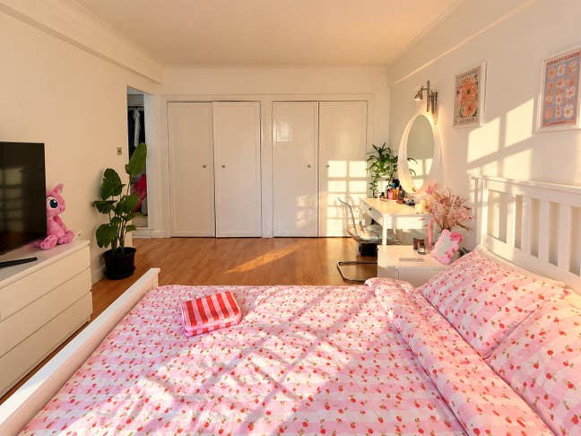New-Unique Room in a Girls' Flat | Hyde Park 👭🏻 Main Photo