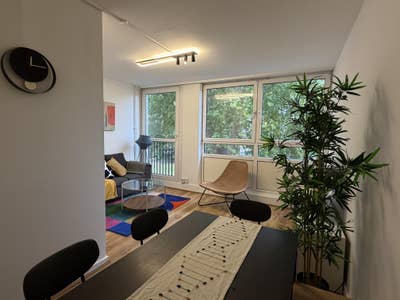 Newly Refurbished Duplex 4B 1.5B & Livingroom  Main Photo