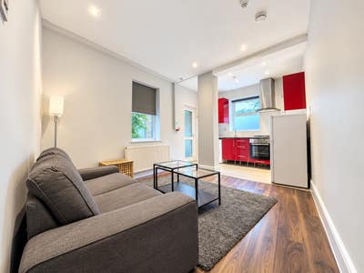 Beautiful One Bedroom Flat 59 High Road NW10 2SU Main Photo