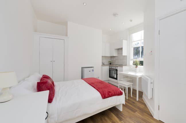 Spacious Studio flat in Shepards Bush Main Photo