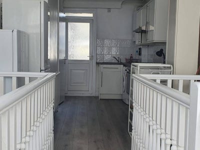 1 Bed Flat, Leywick St, E15 Main Photo