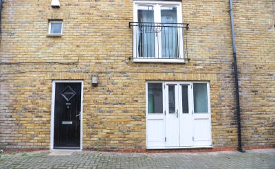 Two Bedroom Flat in Chiswick Main Photo