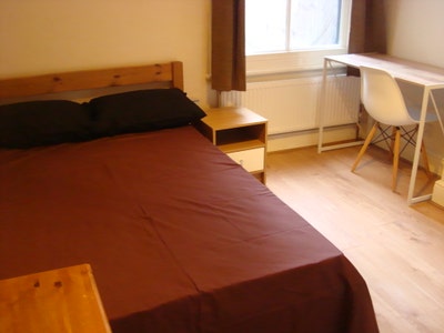 Double Room - Wood Green Main Photo