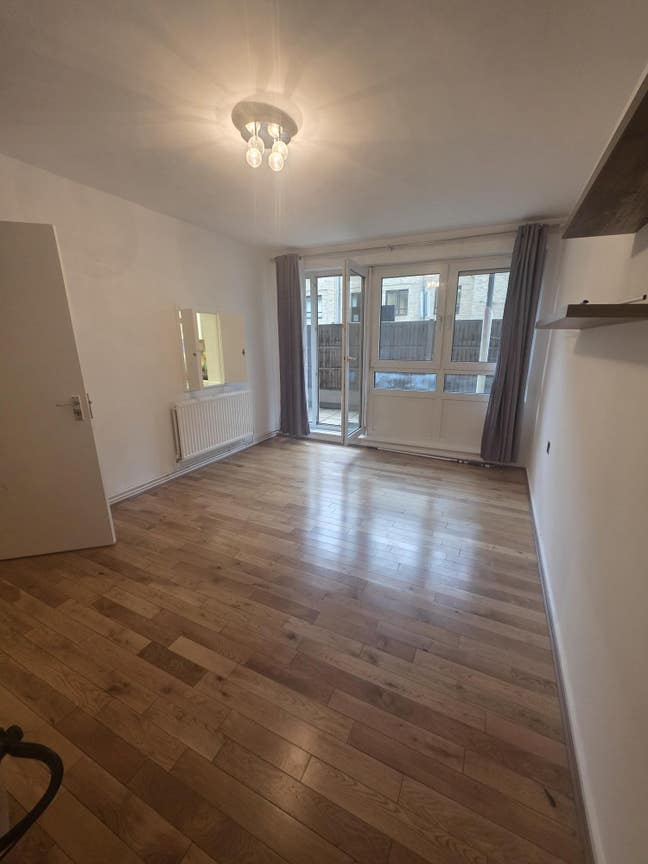 # Spacious Two-Bedroom Ground-Floor Flat # Main Photo