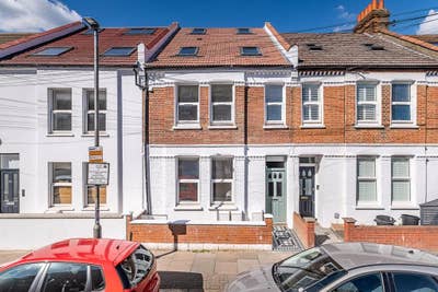 Superb 1 bed on Gambole Road, Tooting  Main Photo