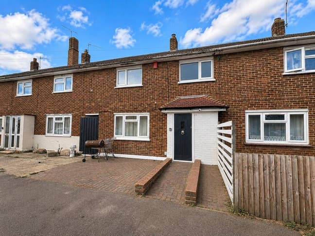 Rooms from &pound;475 | All bills included | ME12  Main Photo