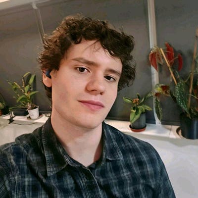 PhD student male looking for group for accommodati Main Photo