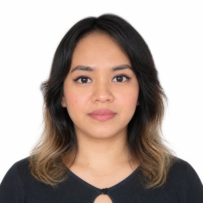 I am a female student aged 35. I am looking f... Main Photo