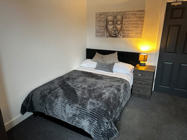 Lovely spacious room in Hucknall Main Photo