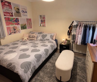 Cosy Furnished Double Bed - 25 Welton Place Main Photo