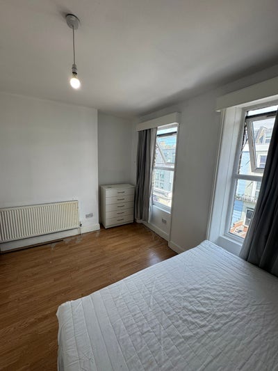 🏡✨ Double Room for Single Use to Let in Maida Hil Main Photo
