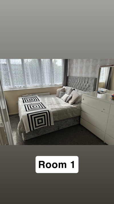 Cute King Size Room in East London, E1 Main Photo