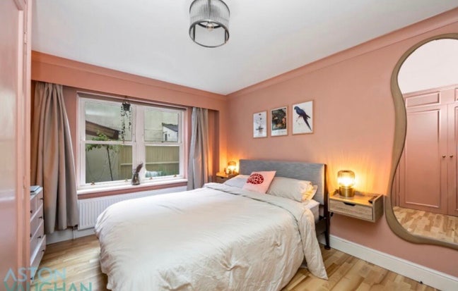 En-suite king double in 2 bed flat  Main Photo